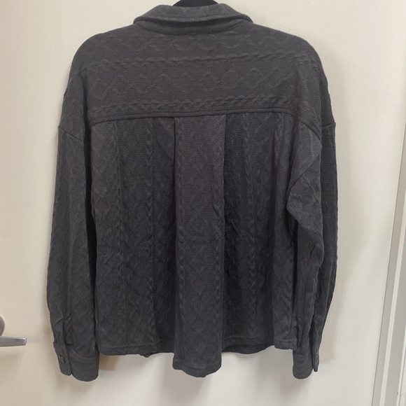 Grey sweater shacket - Picture 2 of 2